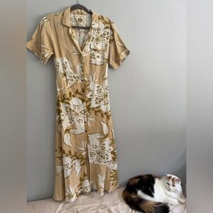 Chic Tan Floral Long Sleeve Dress